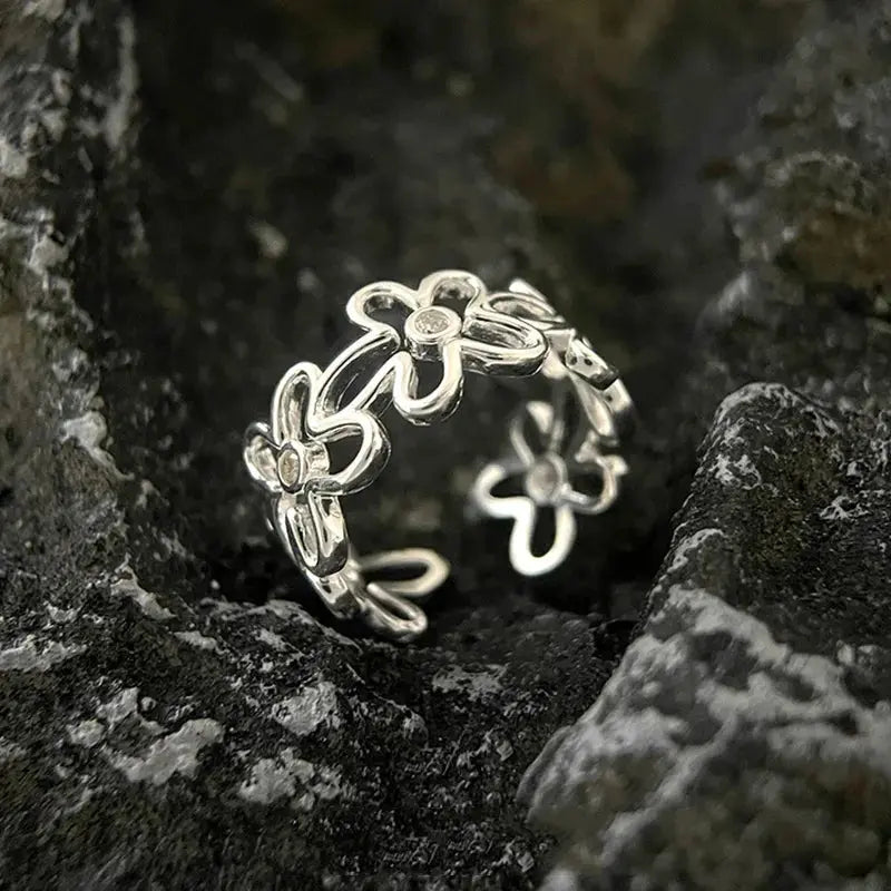 New Fashion Silver Color Green Flower Leaf Rose Daisy Enamel Open Finger Rings For Women Girl Jewelry Gift Dropship Wholesale Jewelry and Clovers