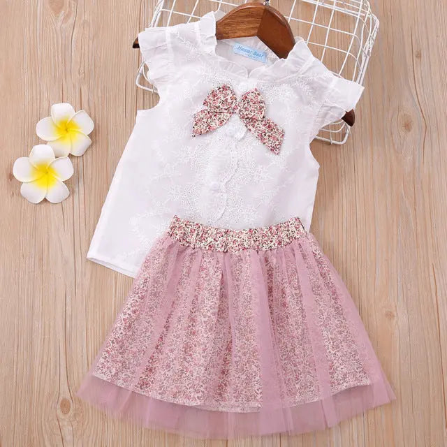 Children clothes set Jewelry and Clovers