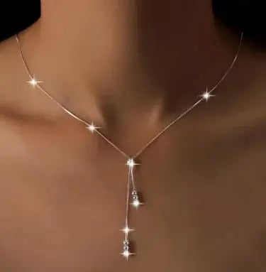 Women Fashion Accessories Teardrop Style Necklace Jewelry and Clovers