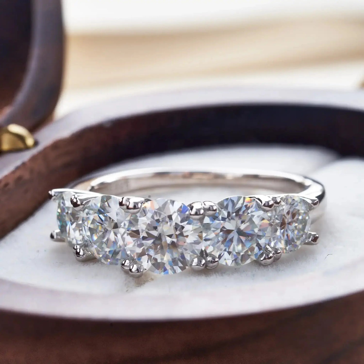 Luxury Total 3.6 Carat moissanite lab Diamonds Rings  Round Brilliant for Women Bride Wedding Band Gift fine dating Jewelry gift Jewelry and Clovers
