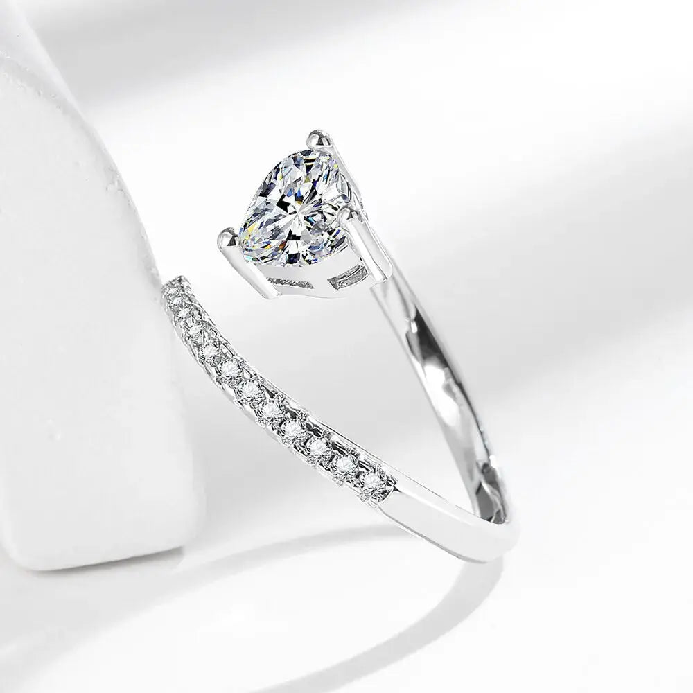 925 Sterling Silver Light Luxury Fashion Versatile Love Zircon Ring Birthday Party Anniversary Gift Jewelry and Clovers
