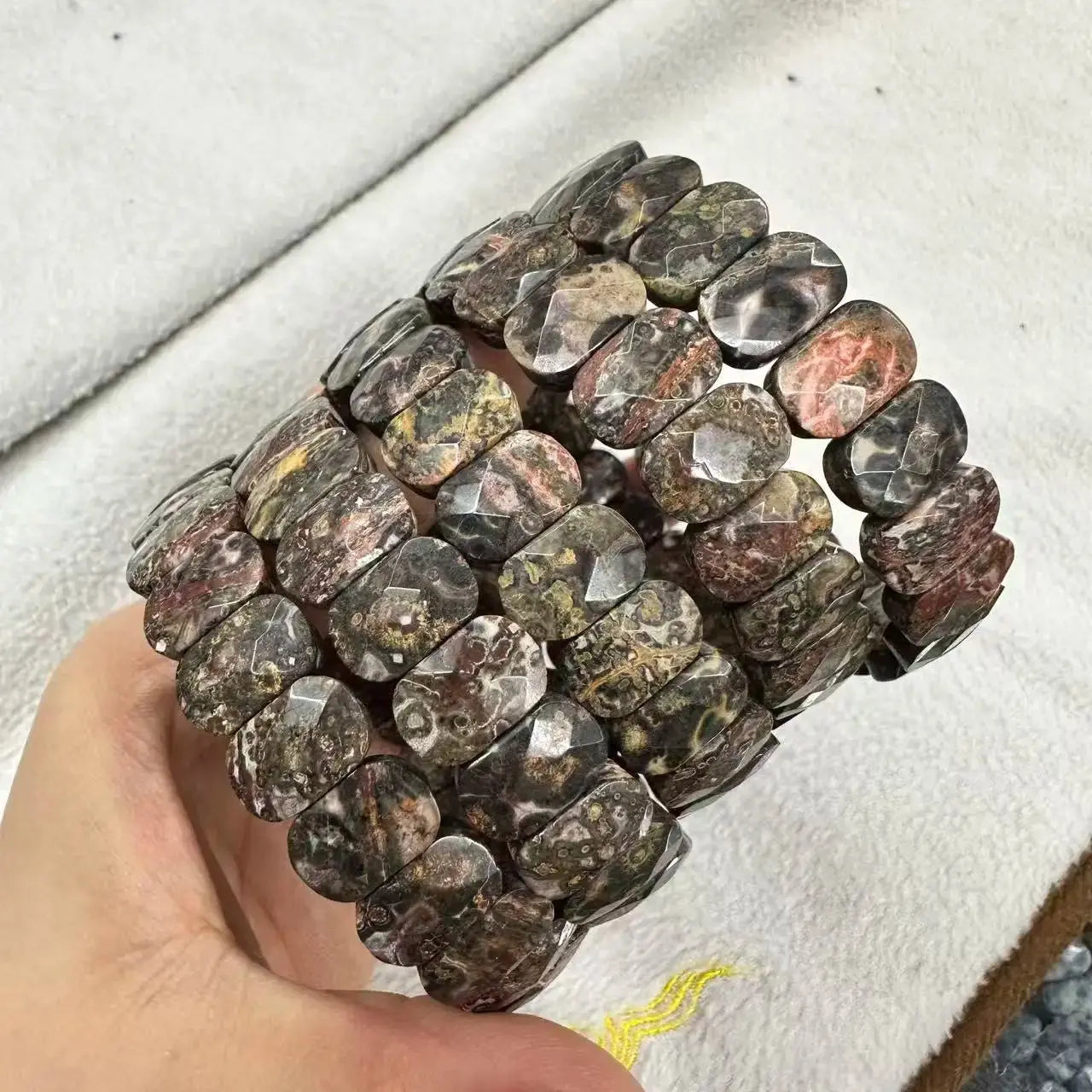 Natural Stone 8*14mm  Faceted Bracelets Lapis Labradorite Crystal  Red Jasper Agate Howlite Rhodonite Unakite For Wholesale Jewelry and Clovers